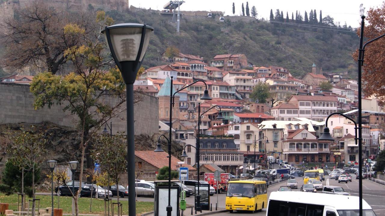 Modern Apartment Avlabari Tbilisi Exterior foto
